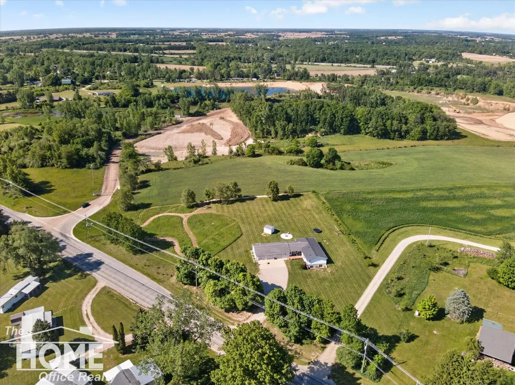 10975 E Grand River Avenue Danby Township MI 48875
