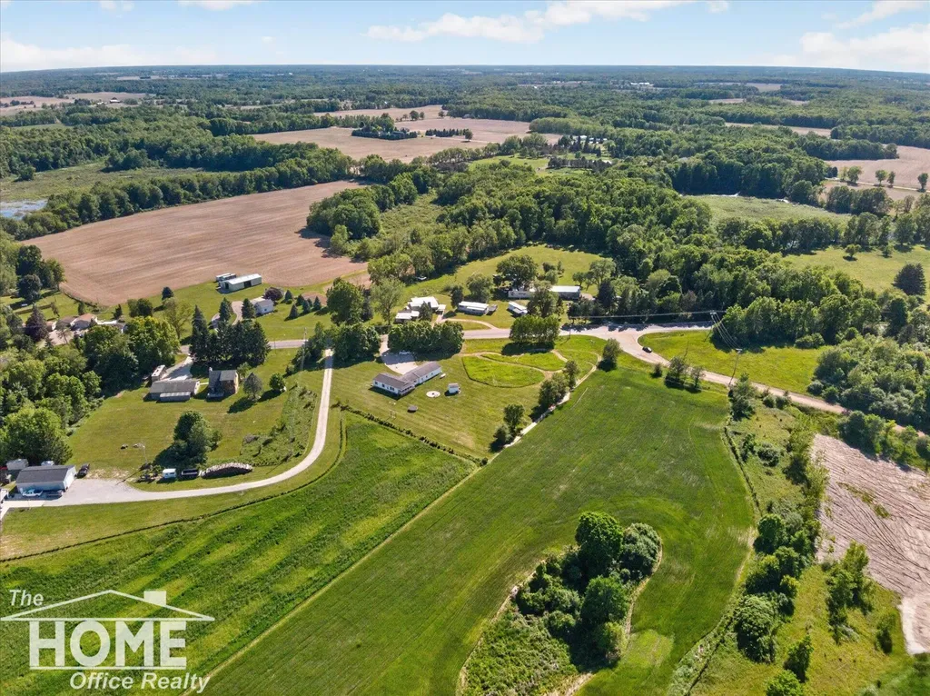 10975 E Grand River Avenue Danby Township MI 48875