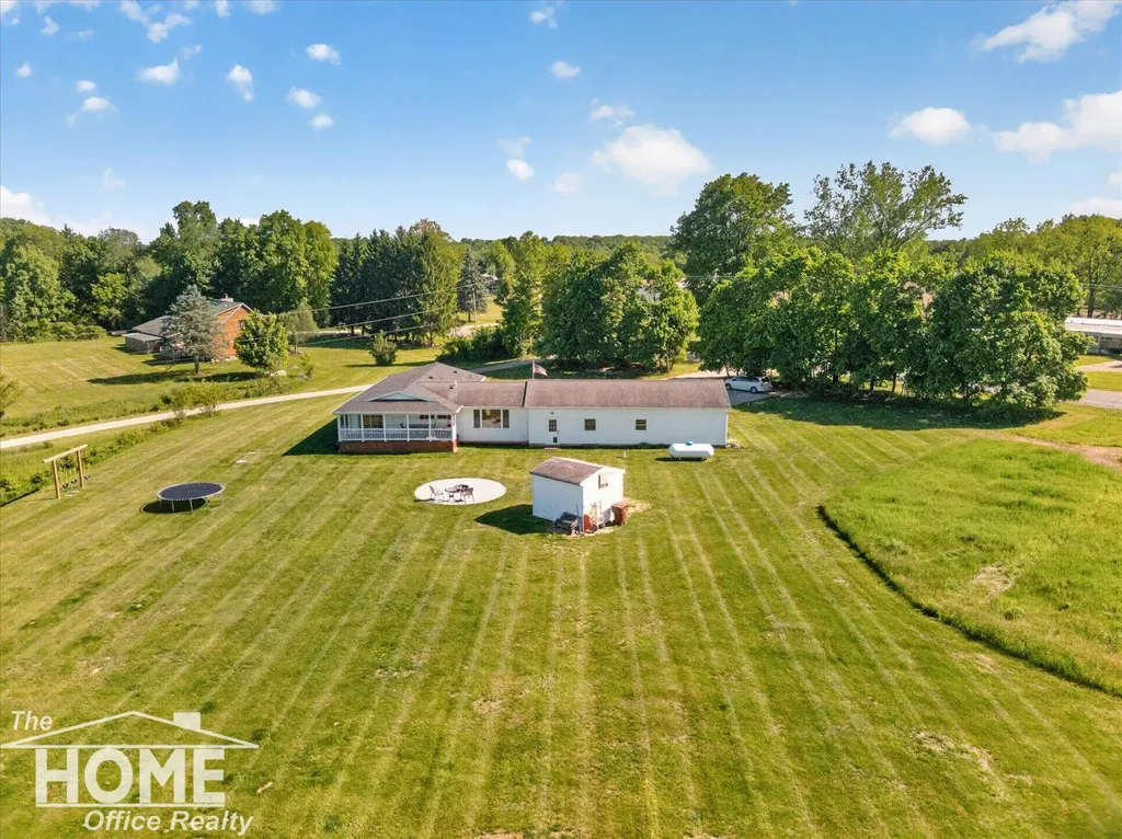 10975 E Grand River Avenue Danby Township MI 48875