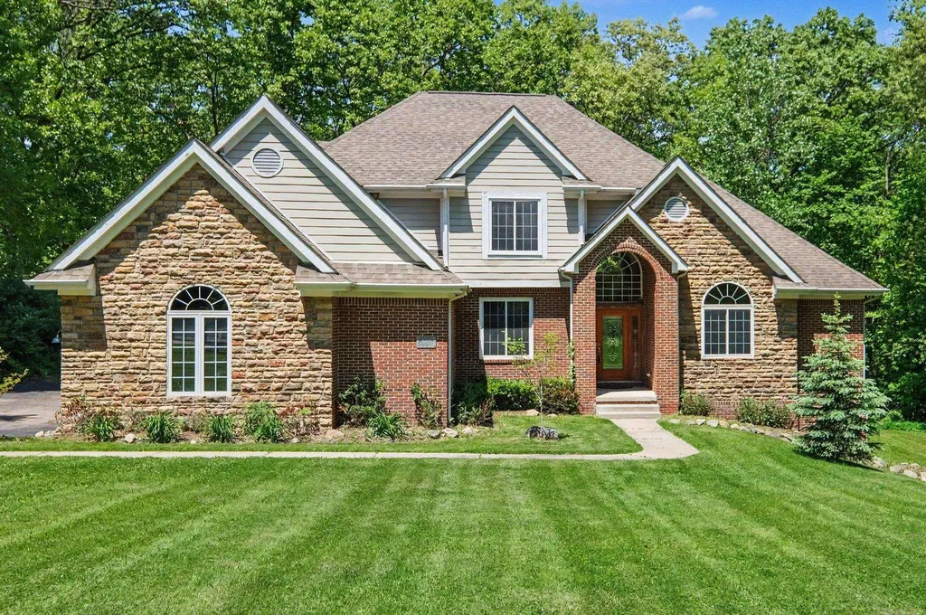 15600 Pine Ridge Drive Groveland Township MI 48442