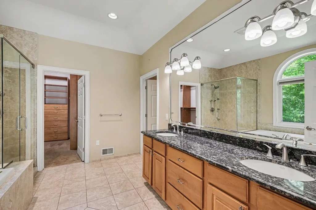 15600 Pine Ridge Drive Groveland Township MI 48442
