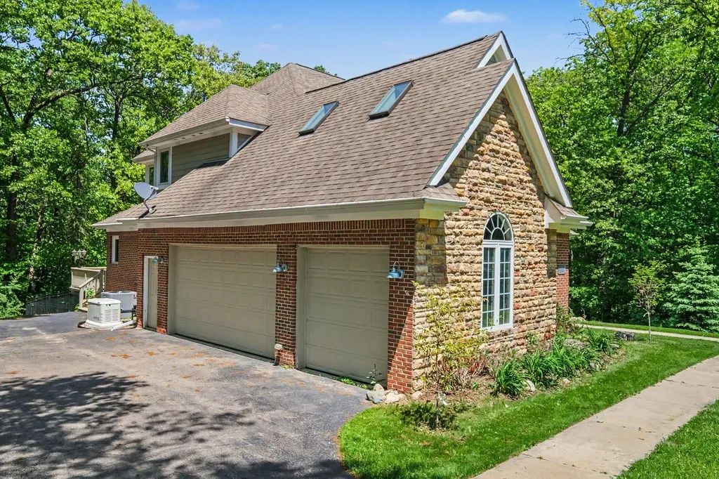 15600 Pine Ridge Drive Groveland Township MI 48442