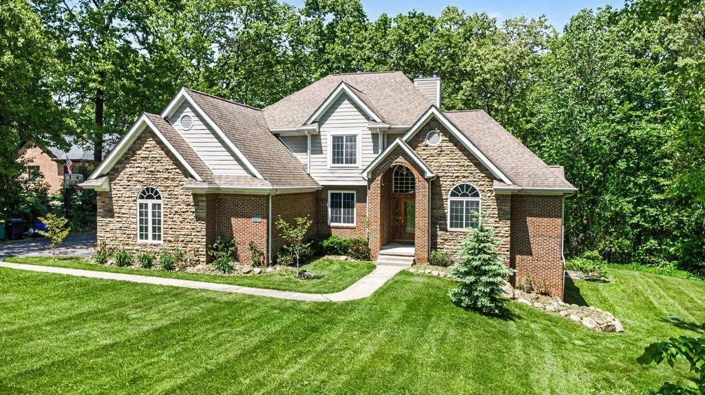 15600 Pine Ridge Drive Groveland Township MI 48442