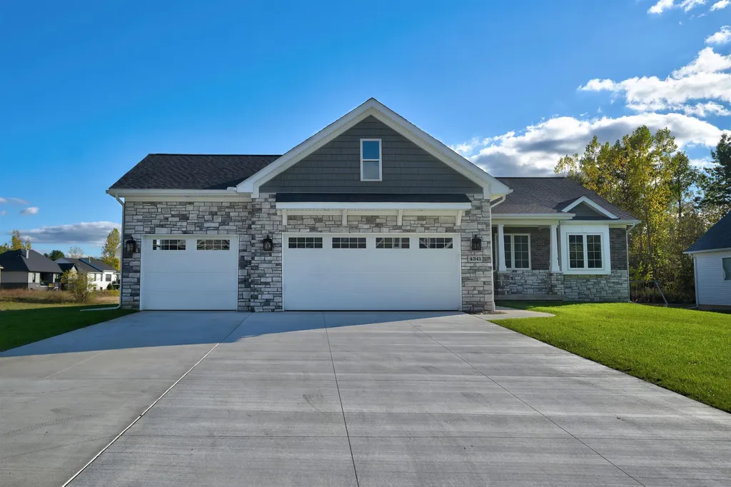 4341 Stepping Stone Lane Fenton Charter Township MI 48430