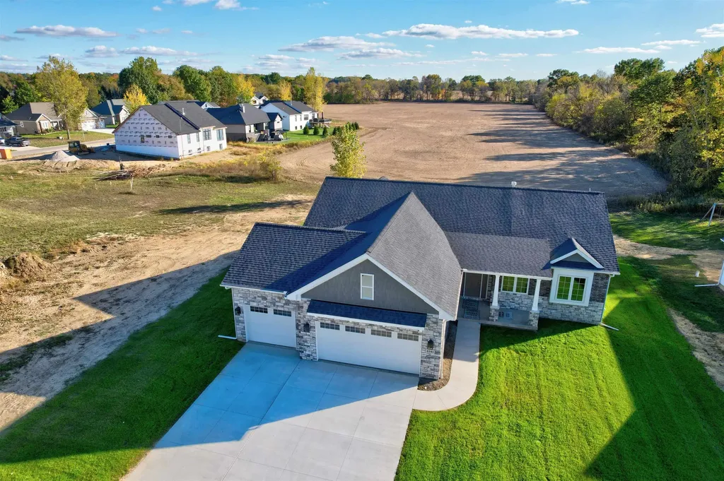 4341 Stepping Stone Lane Fenton Charter Township MI 48430