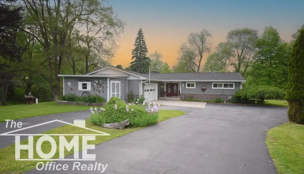 1910 Lake Court Bennington Township MI 48867