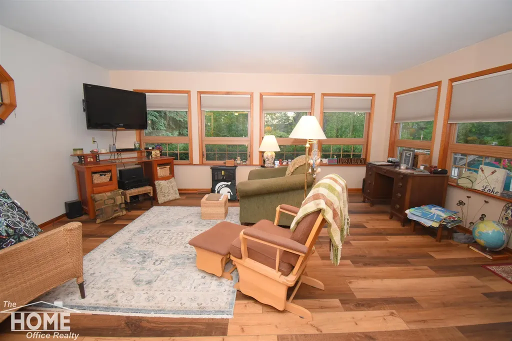 1910 Lake Court Bennington Township MI 48867