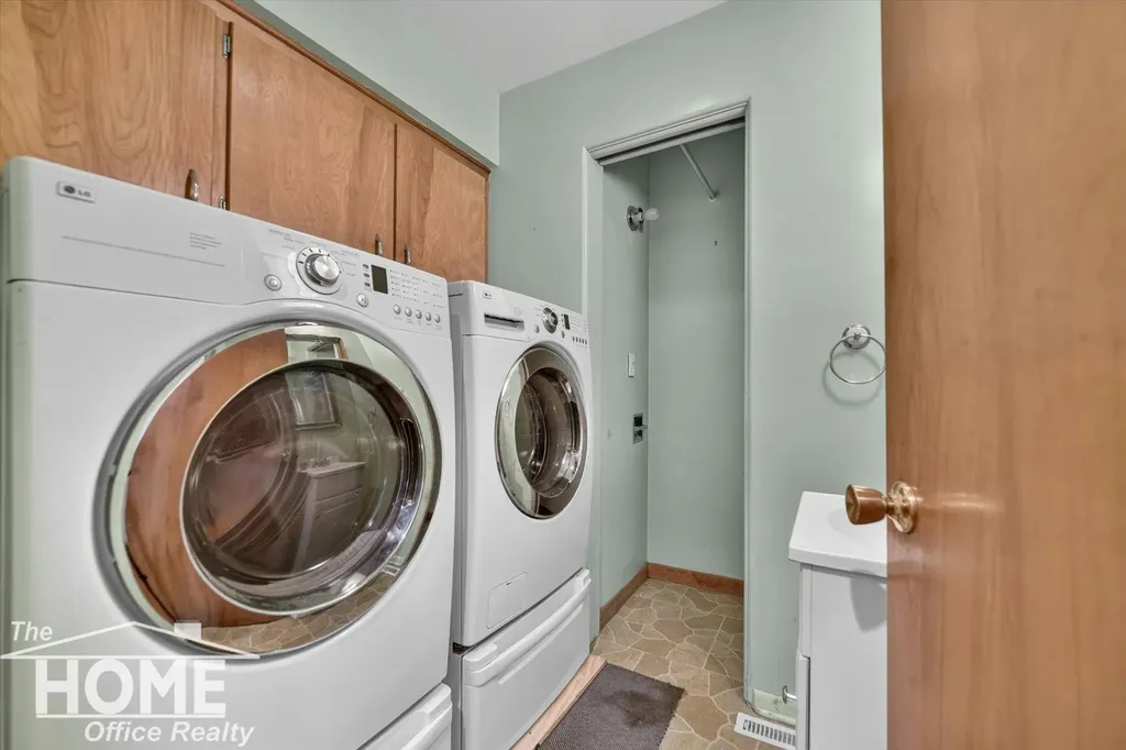 1910 Lake Court Bennington Township MI 48867