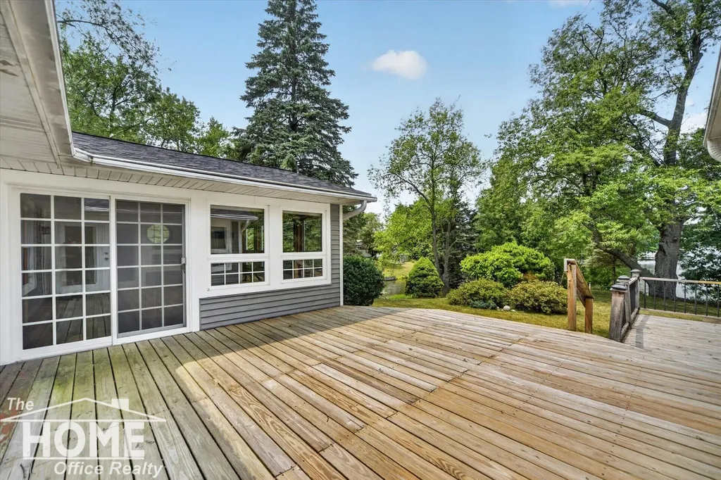 1910 Lake Court Bennington Township MI 48867