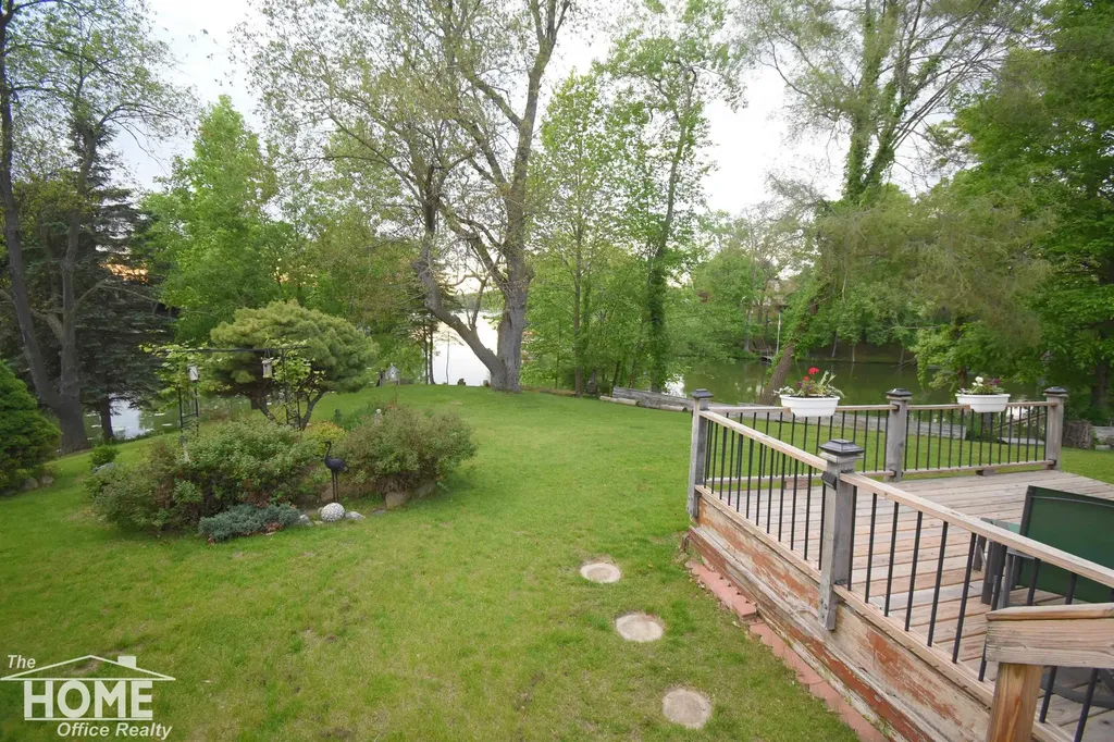 1910 Lake Court Bennington Township MI 48867