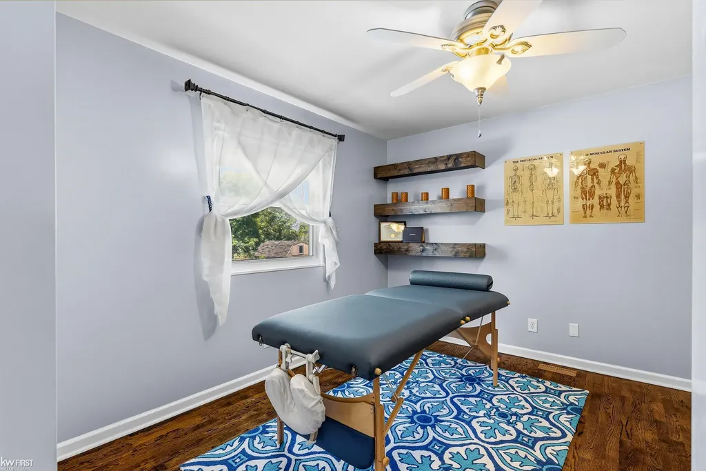 4216 Lahring Road Fenton Charter Township MI 48451