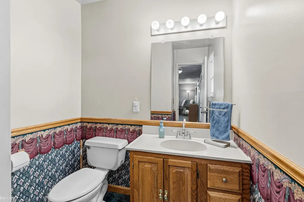 4216 Lahring Road Fenton Charter Township MI 48451