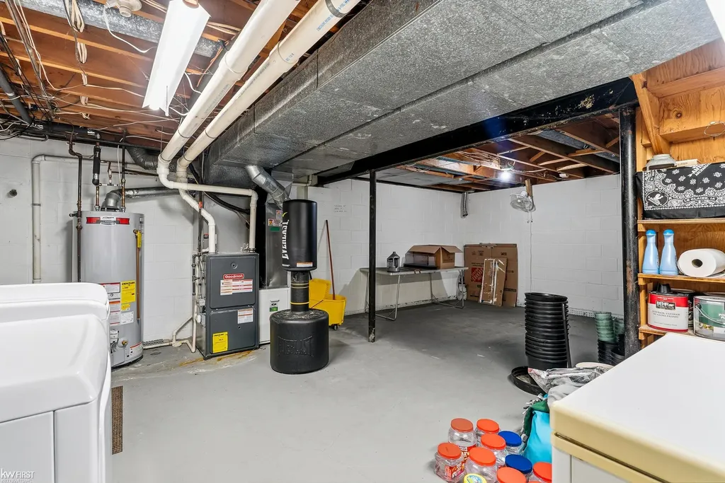 4216 Lahring Road Fenton Charter Township MI 48451
