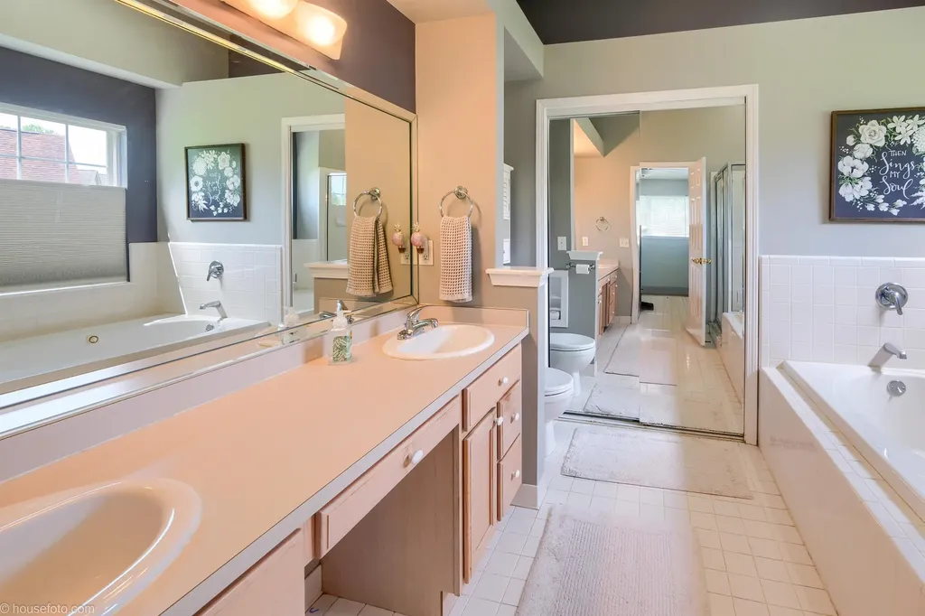 4211 Maplewood Meadows Avenue Grand Blanc City MI 48439