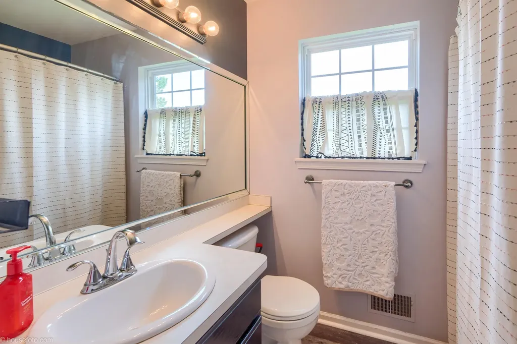 4211 Maplewood Meadows Avenue Grand Blanc City MI 48439