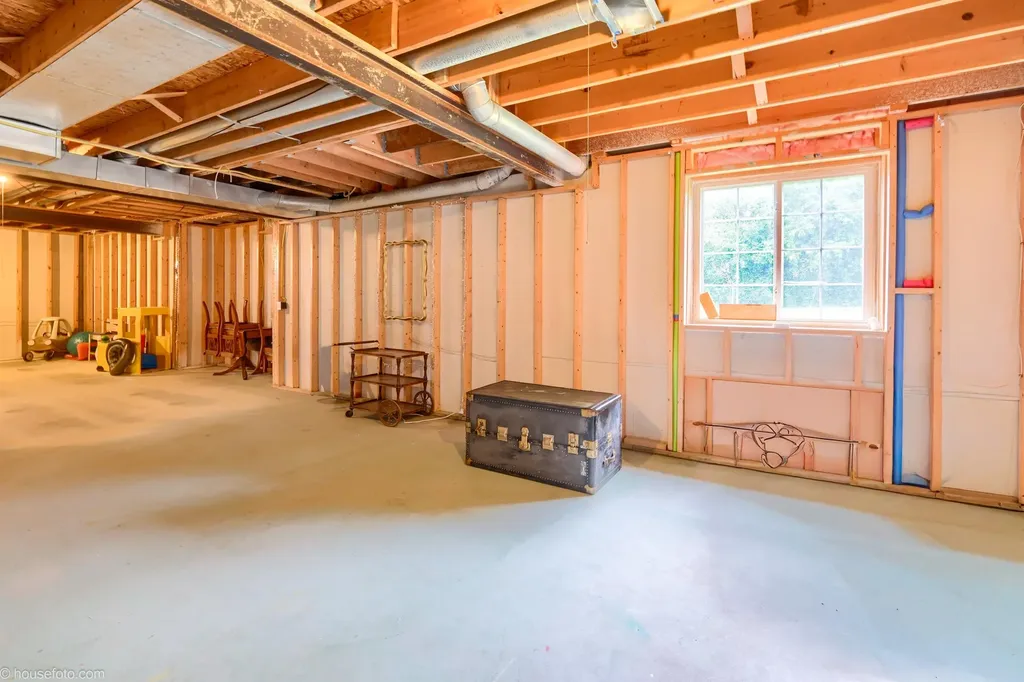 4211 Maplewood Meadows Avenue Grand Blanc City MI 48439
