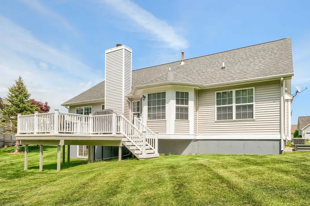 4211 Maplewood Meadows Avenue Grand Blanc City MI 48439