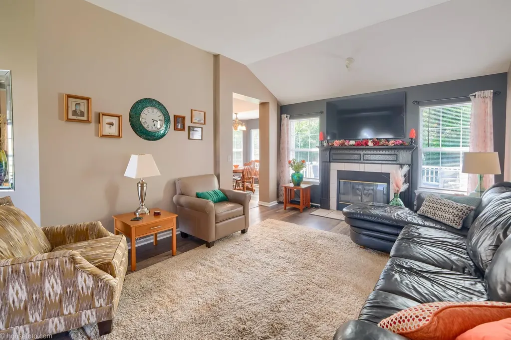 4211 Maplewood Meadows Avenue Grand Blanc City MI 48439