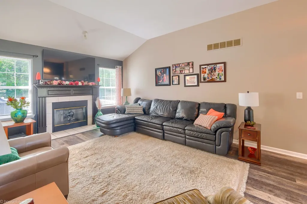 4211 Maplewood Meadows Avenue Grand Blanc City MI 48439