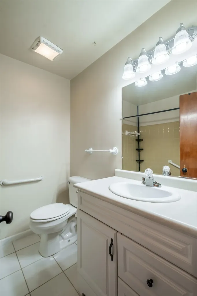 8307 Camelot Court Genesee Charter Township MI 48458