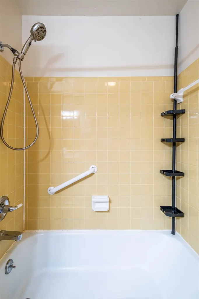 8307 Camelot Court Genesee Charter Township MI 48458