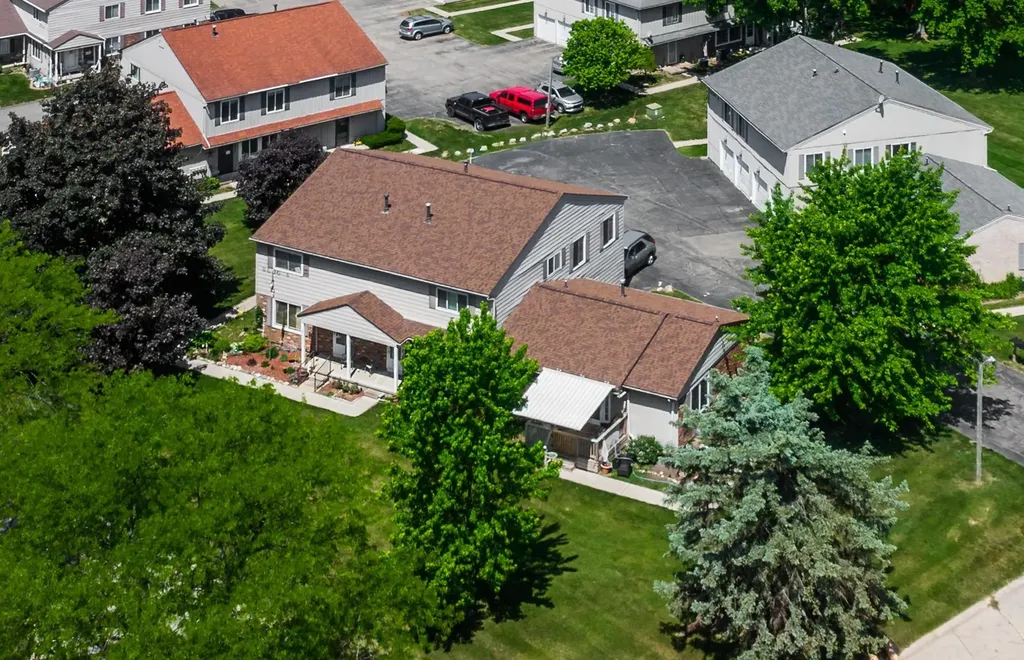 8307 Camelot Court Genesee Charter Township MI 48458