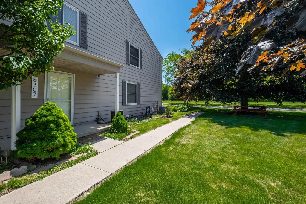 8307 Camelot Court Genesee Charter Township MI 48458