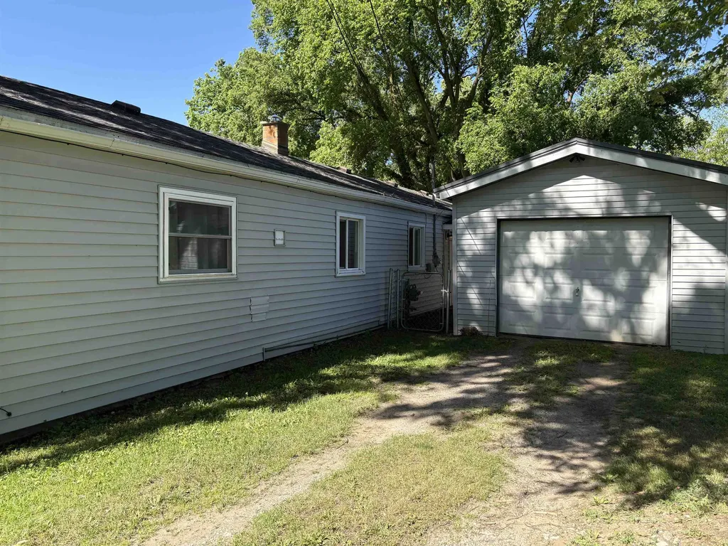 8764 Washington Street Taymouth Township MI 48415