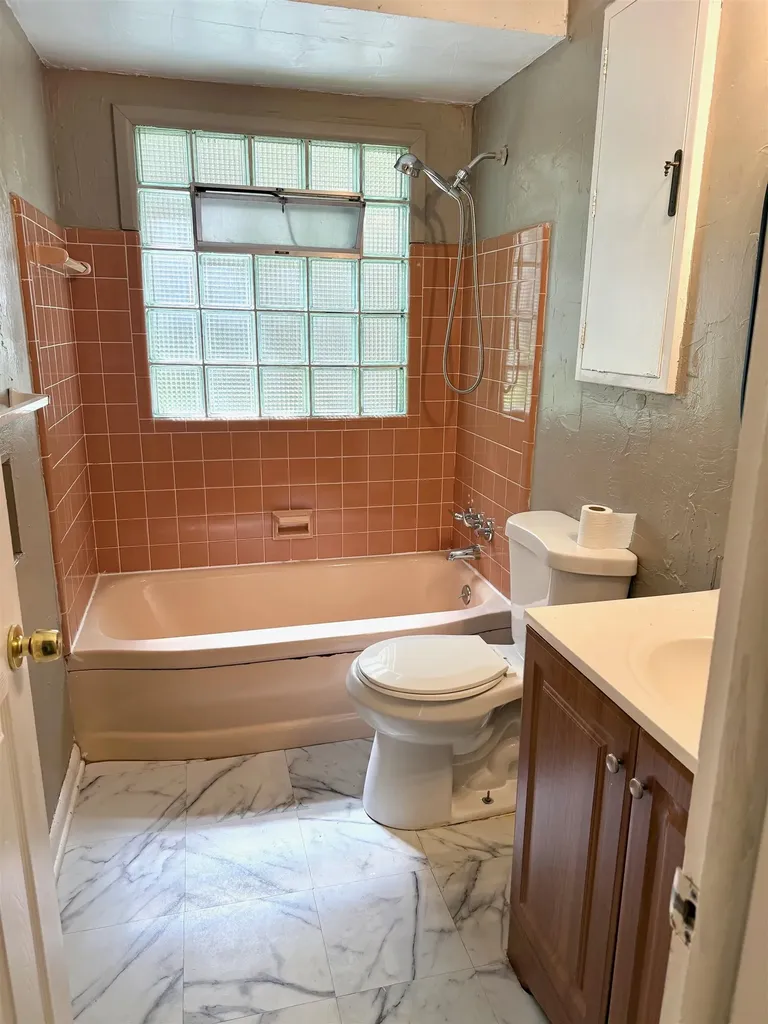 3307 Pencombe Place Flint City MI 48503