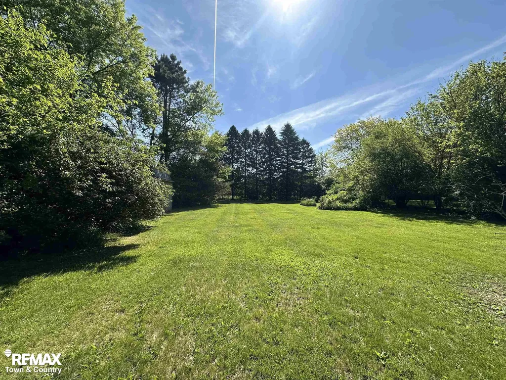 520 Sunnyside Drive Flushing City MI 48433