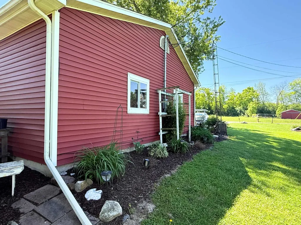 2083 Carrier Drive Genesee Charter Township MI 48458