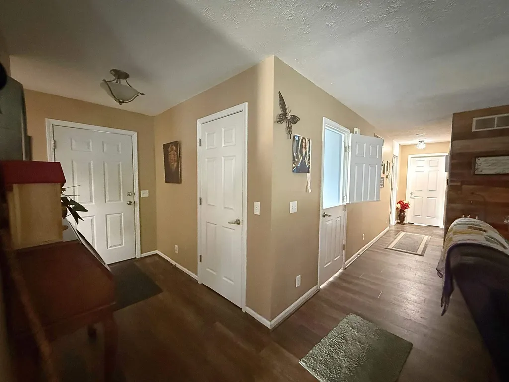2091 Carrier Drive Genesee Charter Township MI 48458