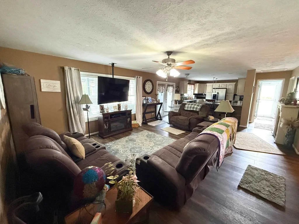 2091 Carrier Drive Genesee Charter Township MI 48458