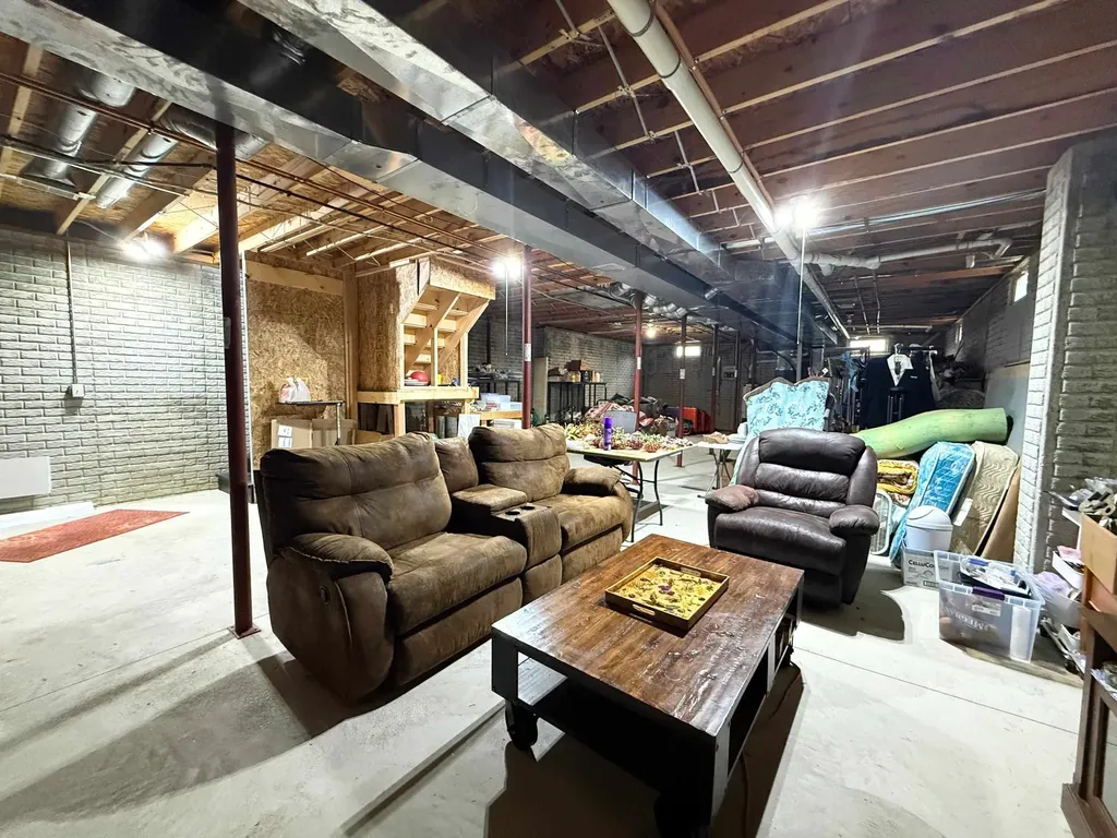 2091 Carrier Drive Genesee Charter Township MI 48458