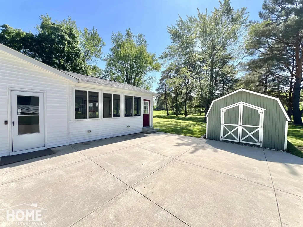 1029 Center Street Owosso City MI 48867