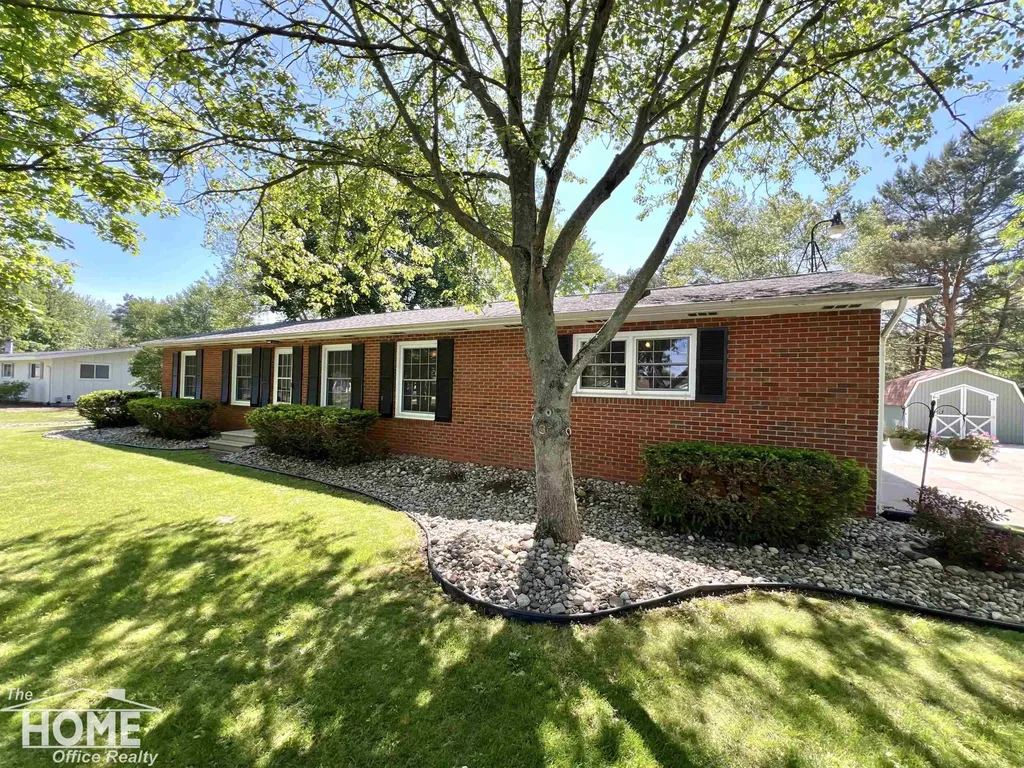 1029 Center Street Owosso City MI 48867