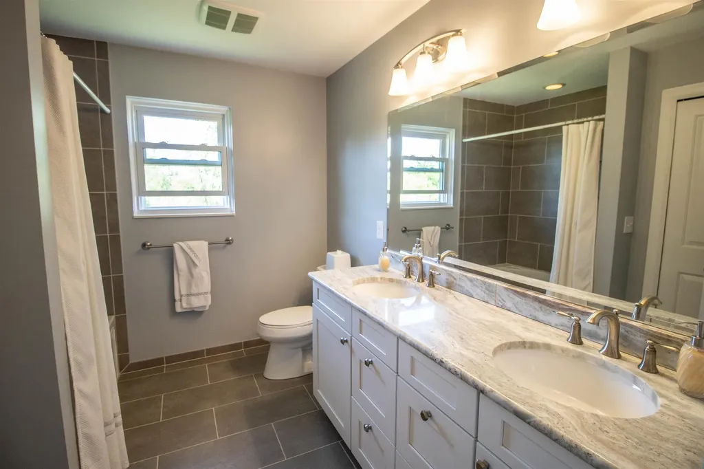 13043 Stony Brook Pass Fenton Charter Township MI 48451