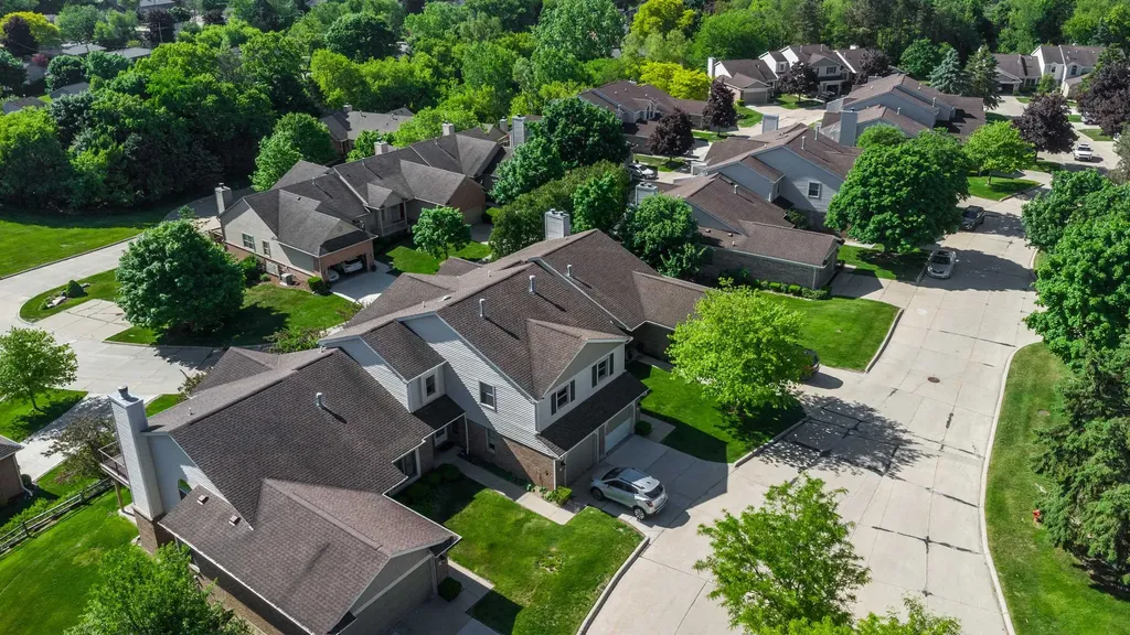 674 Summit Ridge Drive Milford Village MI 48381