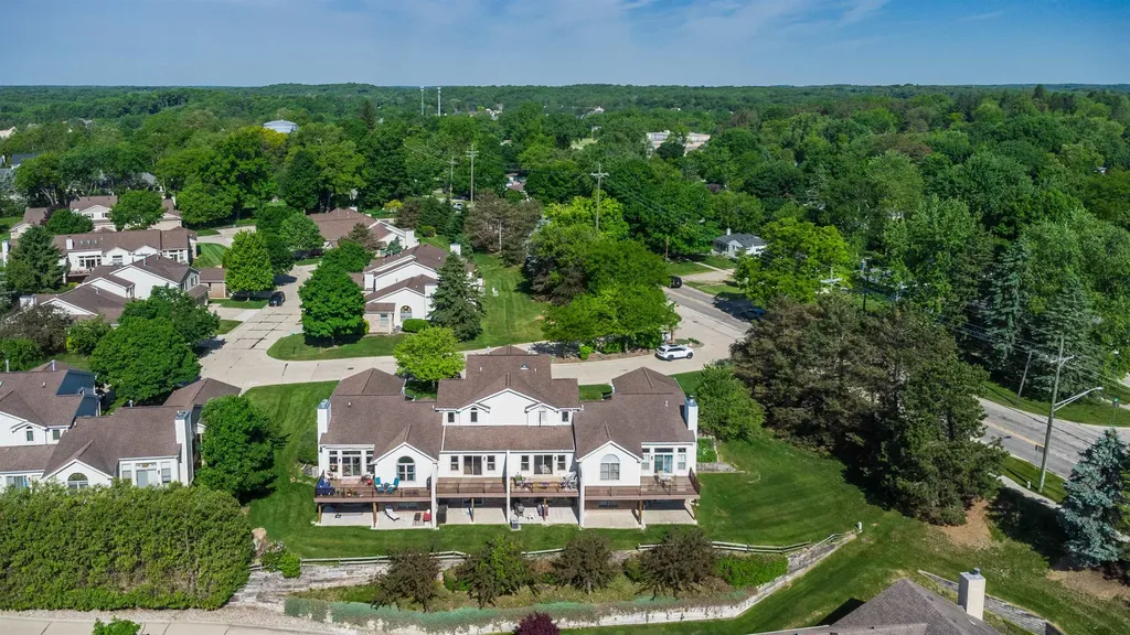 674 Summit Ridge Drive Milford Village MI 48381