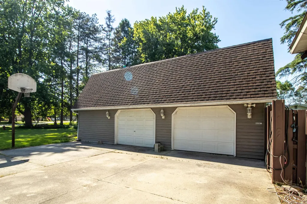 204 Clifford Street St. Charles Village MI 48655
