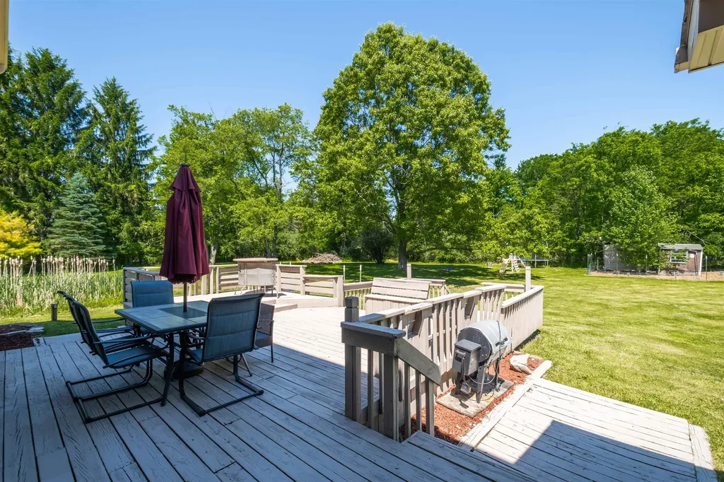 3392 Breezewood Court Brandon Charter Township MI 48462
