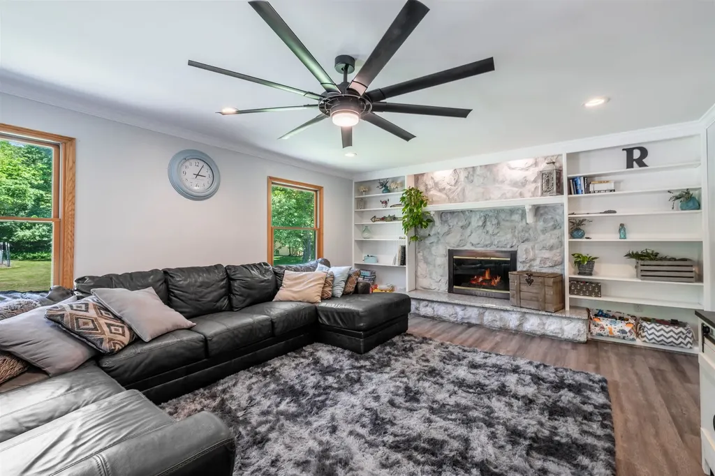 3392 Breezewood Court Brandon Charter Township MI 48462