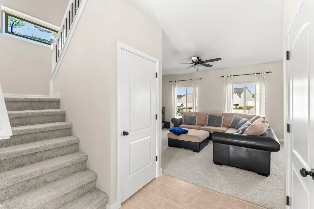 8101 Peninsula Circle Mundy Township MI 48439