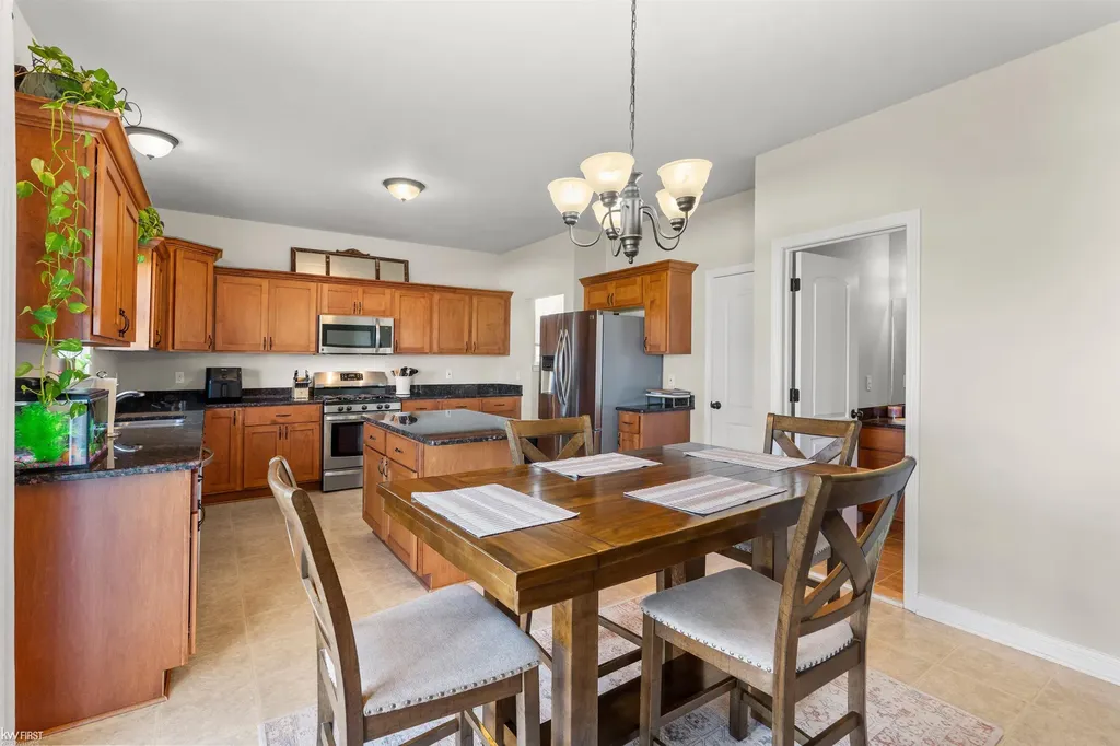 8101 Peninsula Circle Mundy Township MI 48439