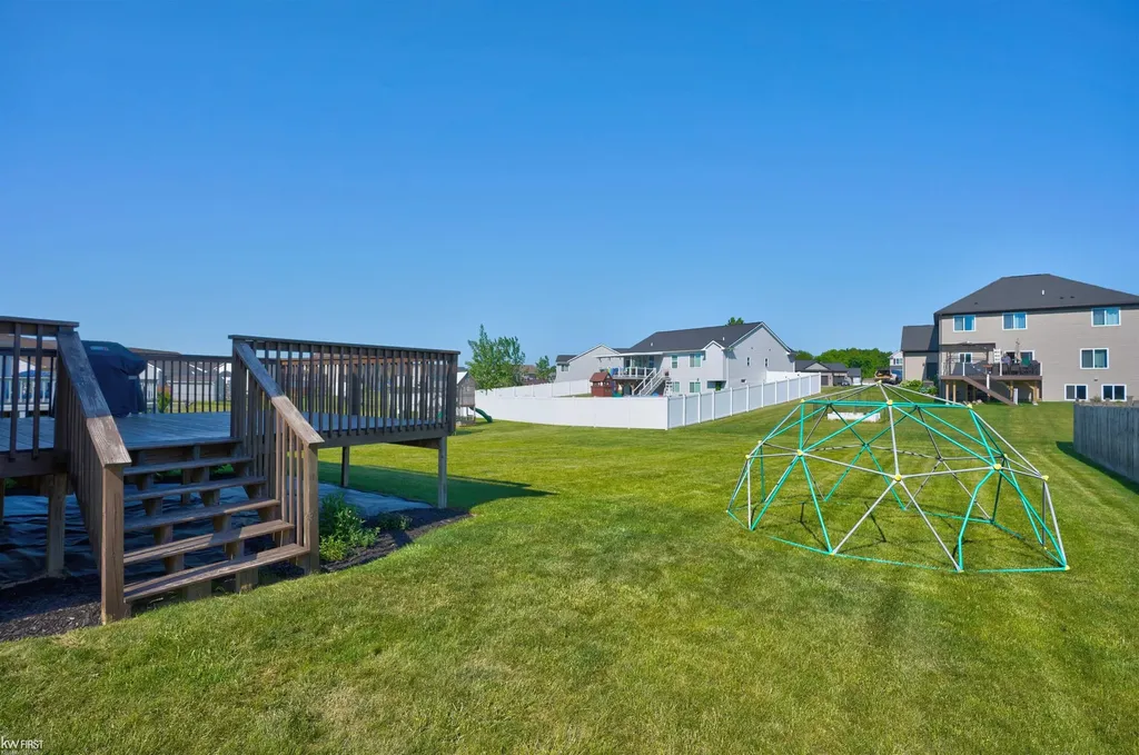 8101 Peninsula Circle Mundy Township MI 48439