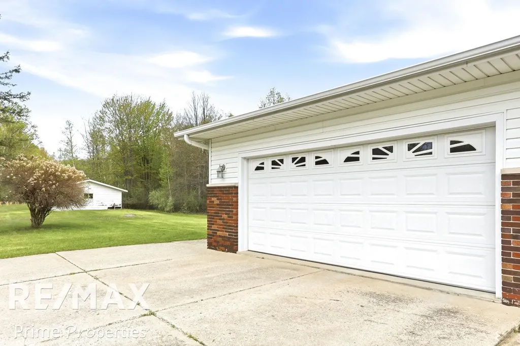 4301 Curtis Road Bridgeport Charter Township MI 48415