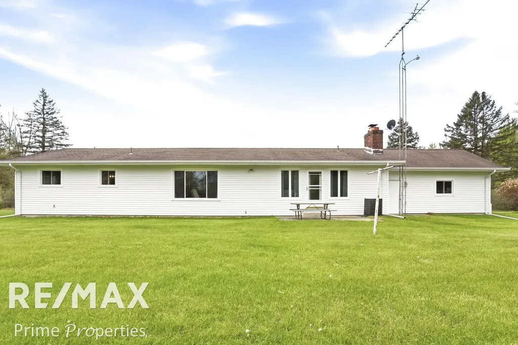 4301 Curtis Road Bridgeport Charter Township MI 48415