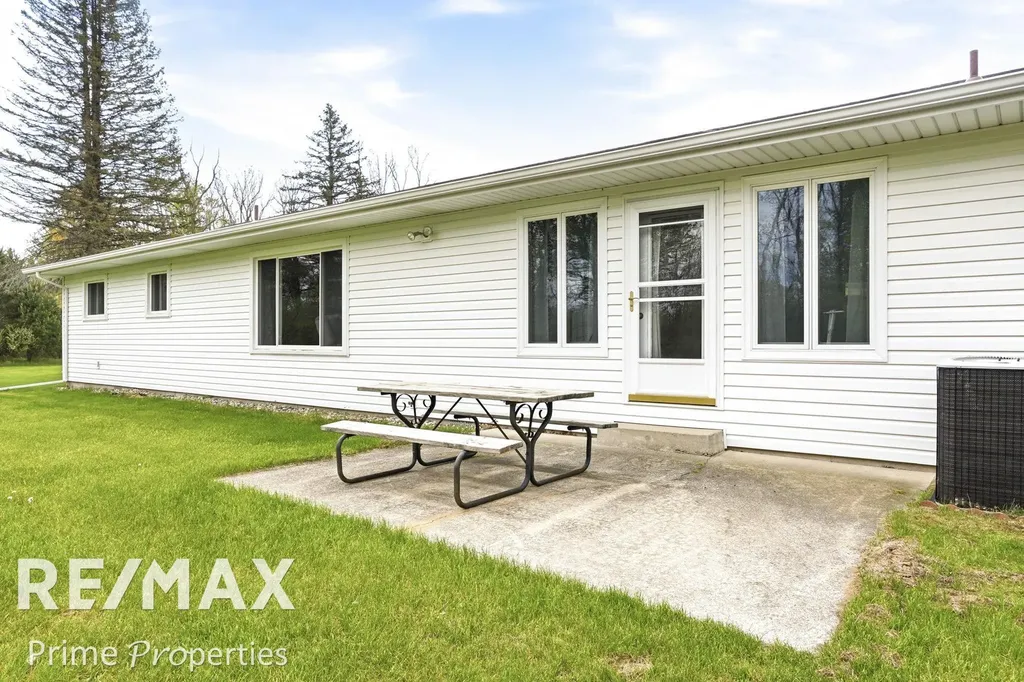 4301 Curtis Road Bridgeport Charter Township MI 48415