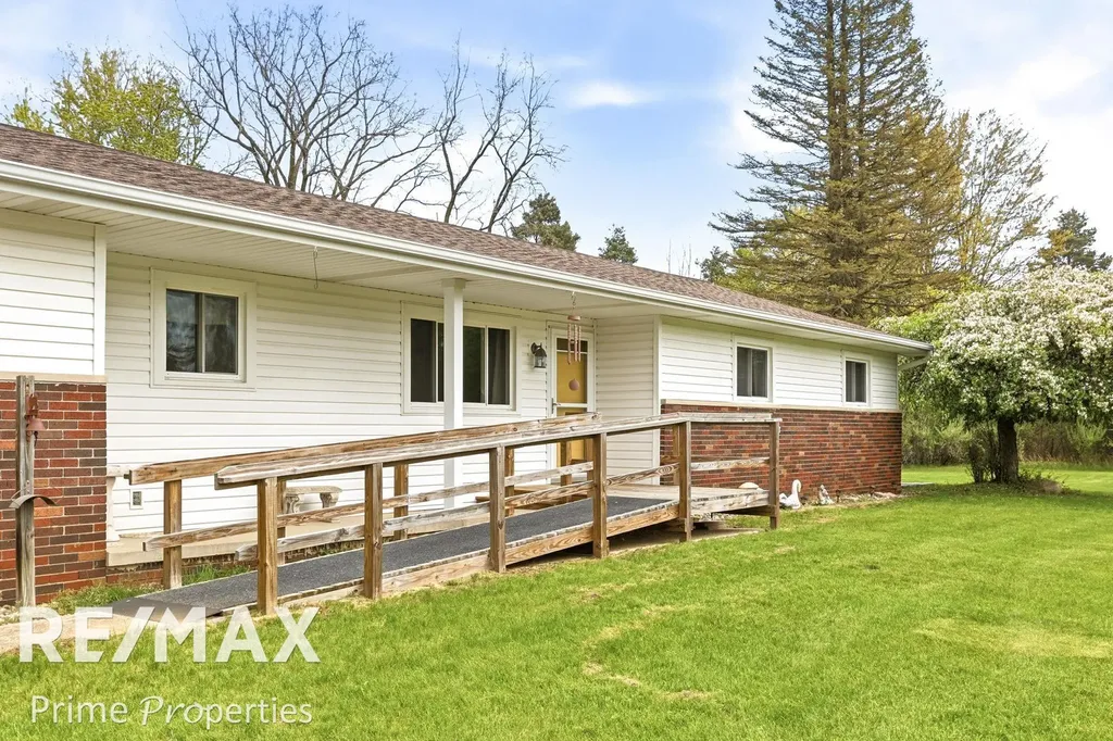 4301 Curtis Road Bridgeport Charter Township MI 48415