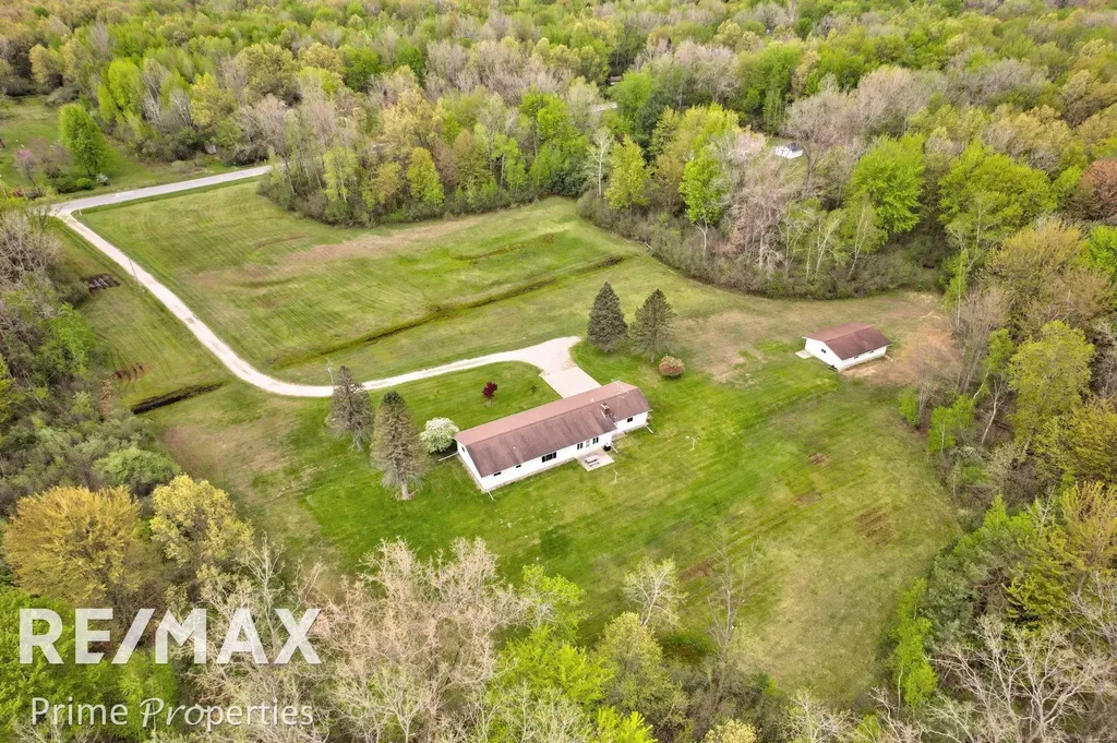4301 Curtis Road Bridgeport Charter Township MI 48415